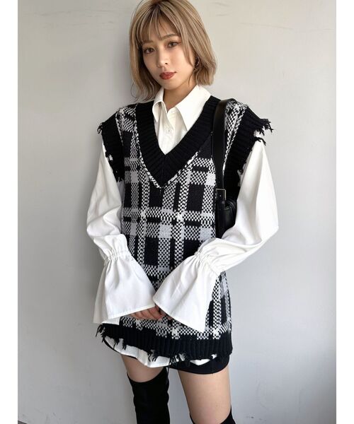 EMODA（エモダ）の「カフデザインロングシャツ（シャツ/ブラウス・レディース・ホワイト/ブルー/ブラック・FREE）」の9枚目の写真