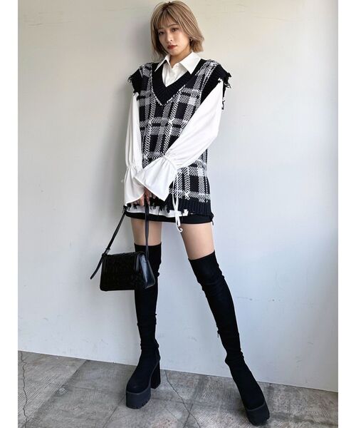 EMODA（エモダ）の「カフデザインロングシャツ（シャツ/ブラウス・レディース・ホワイト/ブルー/ブラック・FREE）」の13枚目の写真