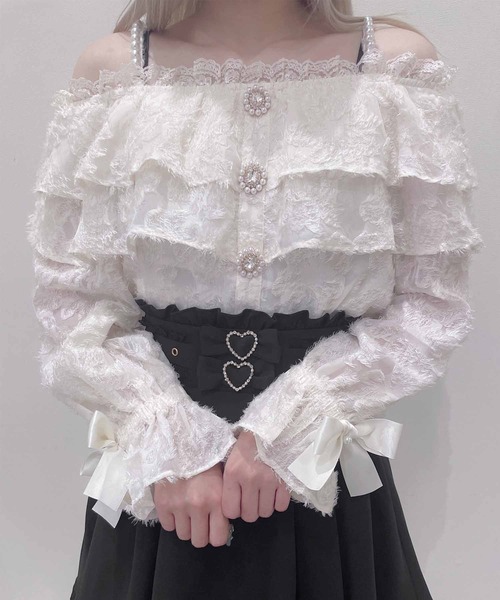 ROJITA(ロジータ)の「パール肩紐オフショルフェザーブラウス(シャツ/ブラウス・レディース・ブラック/ピンク/アイボリー・FREE)」の2枚目の写真