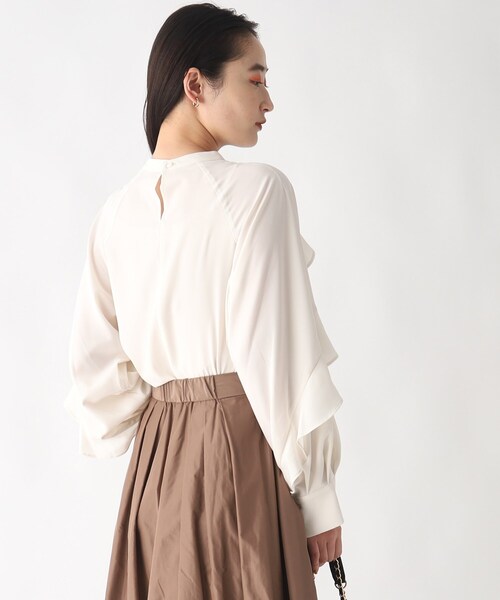 OPAQUE.CLIP（オペークドットクリップ）の「◆フリルスリーブイージーケアブラウス【洗濯機洗い可】（シャツ/ブラウス・レディース・グリーン/ブラック/ブラック系/オフホワイト・38/40/42/36）」の8枚目の写真