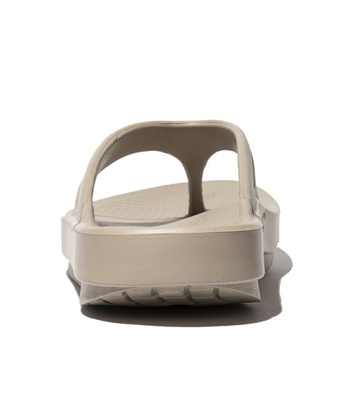 OOFOS(ウーフォス)の「OOFOS OOriginal(ウーフォス ウーリジナル)(サンダル・メンズ・ベージュ・27cm/28cm/24cm/26cm/23cm/25cm/22cm/29cm)」の8枚目の写真