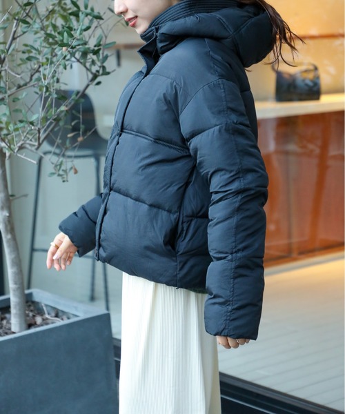 MAISON BREEZE(メゾンブリーズ)の「【MAISON BREEZE】フード付き中綿ボリュームジャケット KNF037(ダウンジャケット/コート・レディース・ベージュ/ホワイト/ブラック・FREE)」の7枚目の写真