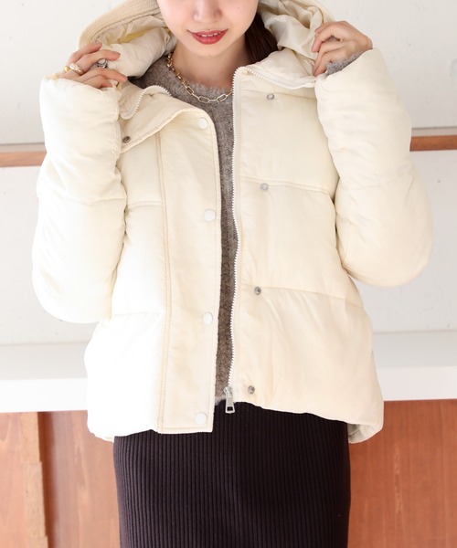 MAISON BREEZE(メゾンブリーズ)の「【MAISON BREEZE】フード付き中綿ボリュームジャケット KNF037(ダウンジャケット/コート・レディース・ベージュ/ホワイト/ブラック・FREE)」の11枚目の写真