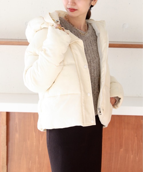 MAISON BREEZE(メゾンブリーズ)の「【MAISON BREEZE】フード付き中綿ボリュームジャケット KNF037(ダウンジャケット/コート・レディース・ベージュ/ホワイト/ブラック・FREE)」の13枚目の写真