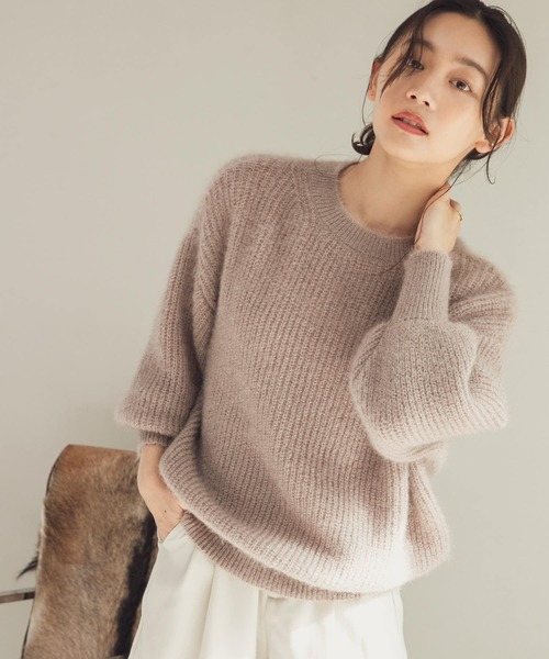 HEYUMM（ヘユム）の「エアリーヤーンクルーネックセーター（ニット/セーター・レディース・ライトベージュ/ブラック/アイボリー・ONE）」の3枚目の写真