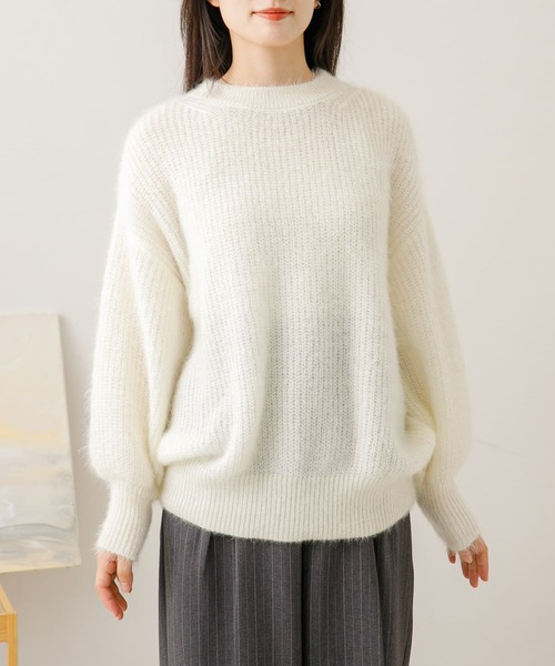 HEYUMM（ヘユム）の「エアリーヤーンクルーネックセーター（ニット/セーター・レディース・ライトベージュ/ブラック/アイボリー・ONE）」の6枚目の写真