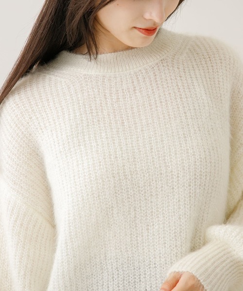 HEYUMM（ヘユム）の「エアリーヤーンクルーネックセーター（ニット/セーター・レディース・ライトベージュ/ブラック/アイボリー・ONE）」の14枚目の写真