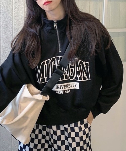 Chaco closet(チャコ クローゼット)の「MICHIGANハーフZIPショートスウェットプルオーバー(スウェット・レディース・ブラック/ネイビー/ホワイト・FREE)」の22枚目の写真