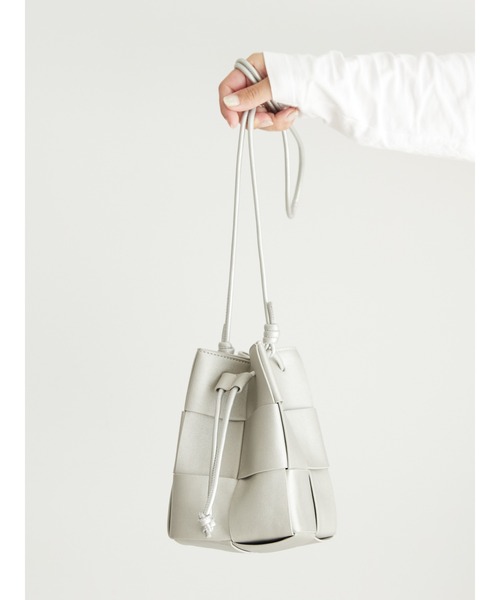 AMERICAN HOLIC（アメリカンホリック）の「編み込み巾着ショルダーBAG（ショルダーバッグ・レディース・ブラック/ブラウン/シルバー・FREE）」の11枚目の写真