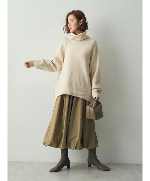 YECCA VECCA(イェッカヴェッカ)の「オフタートルネックソフトニット(ニット/セーター・レディース・アイボリー/レッド/チャコールグレー・FREE)」の9枚目の写真