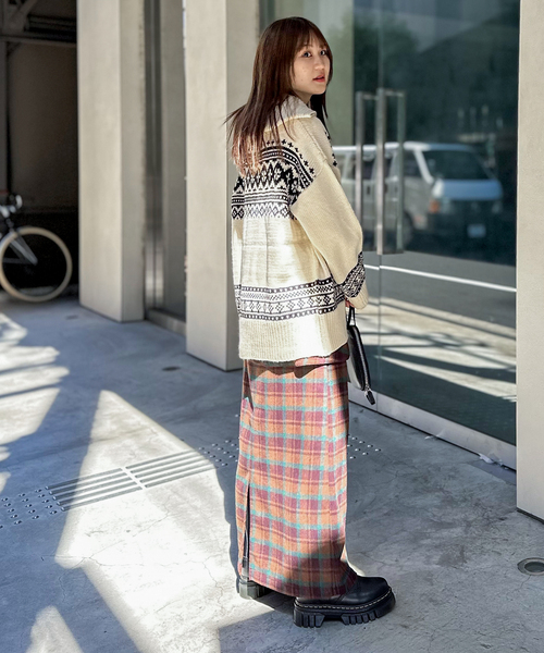 COMMRE（コムル）の「【COMMRE / コムル】襟付きジャガード柄 プルオーバー（ニット/セーター・レディース・アイボリー/ブラック・FREE）」の15枚目の写真