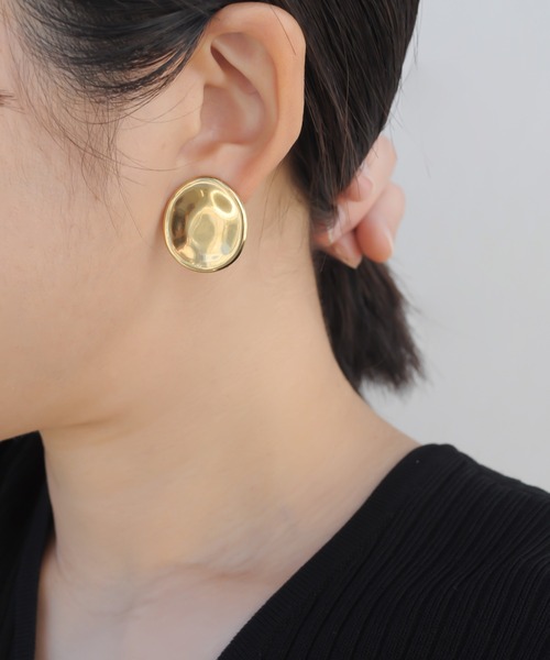 ieLS(イエルズ)の「金属アレルギー対応「ieLS」ステンレス ニュアンスプレートイヤリング(イヤリング・メンズ・ゴールド/シルバー・ONE SIZE)」の6枚目の写真