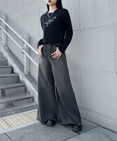 LVEU.(ラブユ.)の「【LVEU.】サークルグラフィッククロップドロンT / トップス カットソー ロンT クロップド ショート丈 プリントT ホワイト ブラック ZOZOTOWN限定(Tシャツ/カットソー・レディース・ブラック/ホワイト・FREE)」の15枚目の写真
