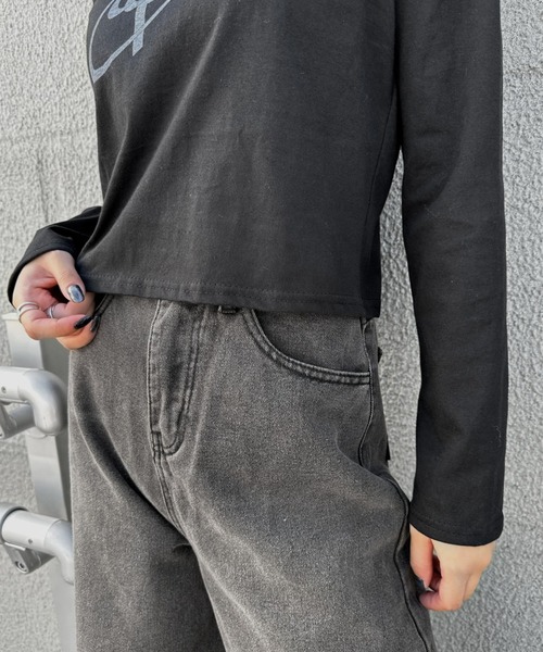 LVEU.(ラブユ.)の「【LVEU.】サークルグラフィッククロップドロンT / トップス カットソー ロンT クロップド ショート丈 プリントT ホワイト ブラック ZOZOTOWN限定(Tシャツ/カットソー・レディース・ブラック/ホワイト・FREE)」の3枚目の写真