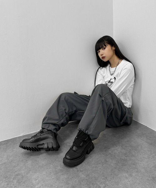 tシャツ クロップドグラフィックロンT レディース セール】【LVEU.】サークルグラフィッククロップドロンT