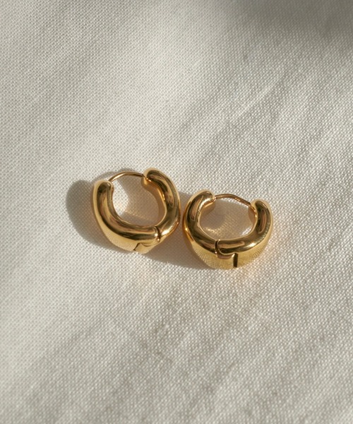 GOLDY(ゴールディ)の「【GOLDY】アレルギー対応 ミニ プランプ ワンタッチ ステンレス ピアス / 1230602(ピアス(両耳用)・レディース・ゴールド/シルバー・FREE)」の7枚目の写真