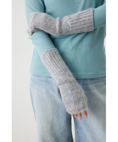 RODEO CROWNS WIDE BOWL（ロデオクラウンズワイドボウル）の「シャギーアームウォーマー（手袋・レディース・ブラック/グレー/オフホワイト・FREE）」の16枚目の写真