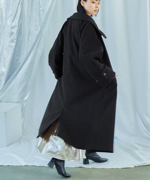 Fashion Letter（ファッションレター）の「ビッグシルエット スタンドカラー ラグランロングコート（チェスターコート・レディース・アイボリー/グレイッシュベージュ/ブラック/モカ・M/L）」の2枚目の写真