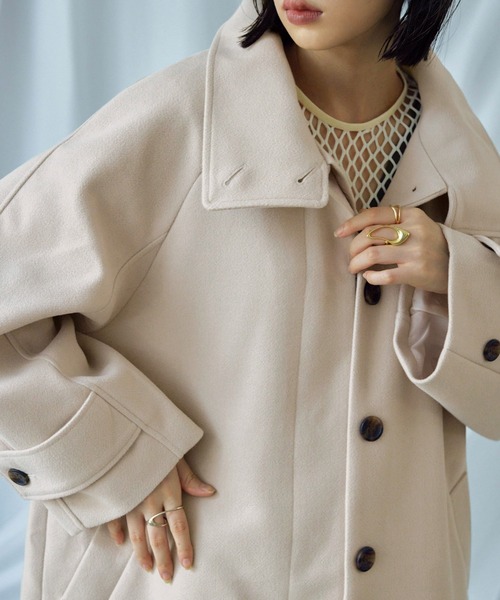 Fashion Letter（ファッションレター）の「ビッグシルエット スタンドカラー ラグランロングコート（チェスターコート・レディース・アイボリー/グレイッシュベージュ/ブラック/モカ・M/L）」の5枚目の写真