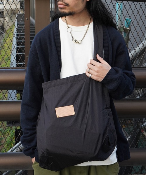 1/2 HALF(ニブンノイチハーフ)の「1/2HALF ナイロンパッカブル(エコバッグ/サブバッグ・メンズ・ホワイト/カーキ/イエロー/スカイブルー/オリーブ/グレー/ブラック/ピンク/ベビーピンク/レッド/ネイビー/エメラルド・FREE)」の3枚目の写真