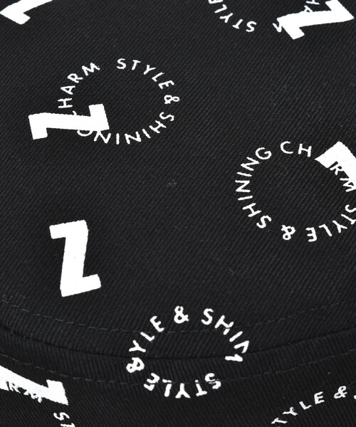 ZIDDY（ジディ）の「【 ニコ☆プチ 掲載 】モノグラムヒョウ柄リバーシブルバケットハット（ハット・キッズ・ホワイト/ブラック・FREE）」の10枚目の写真