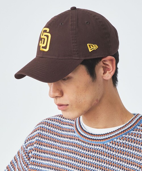 NEW ERA（ニューエラ）の「【別注】＜NEW ERA＞GLR 9TWENTY 4PLACE エンブレム キャップ（キャップ・メンズ・ネイビー/ロイヤルブルー/ダークブラウン/その他1/ブラック/ケリー・FREE）」の2枚目の写真