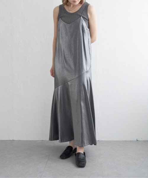 notch.（ノッチ）の「グリッターキャミワンピース（ワンピース・レディース・ブラック/ベージュ・M）」の2枚目の写真