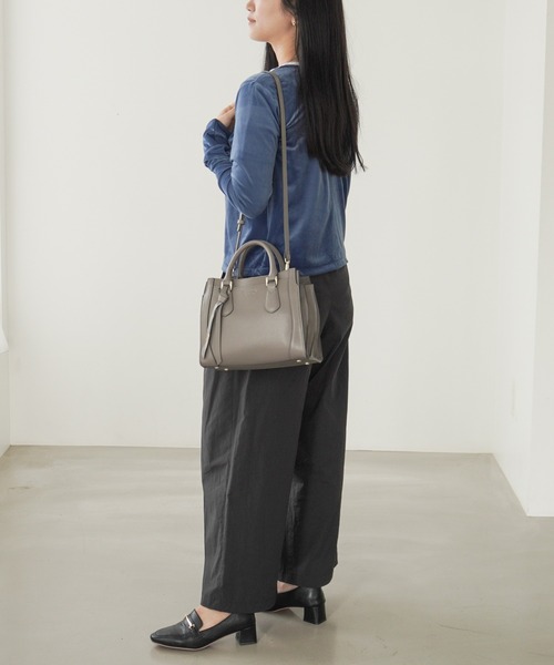 Jewelna Rose（ジュエルナローズ）の「クロフォード 本革ハンドバッグ S 11921（ハンドバッグ・レディース・グレイッシュベージュ/ブルー/チャコールグレー/ピンク/グレー/オレンジ・FREE）」の21枚目の写真