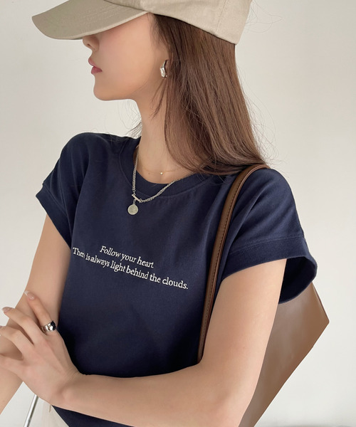 Eclat one（エクラワン）の「レタリング刺繍 フレンチスリーブ カットソー（Tシャツ/カットソー・レディース・オフホワイト/ネイビー/ミント・FREE）」の3枚目の写真