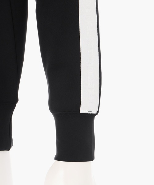 BRIEFING（ブリーフィング）の「【ブリーフィングゴルフ】MENS SIDE LOGO LINE CREWNECK（スウェット・メンズ・ブラック/ホワイト・L/M）」の7枚目の写真