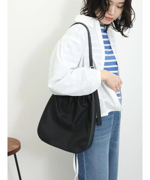 Samansa Mos2 blue(サマンサモスモスブルー)の「ワンハンドルナイロンコンビトート(ハンドバッグ・レディース・ターコイズブルー/ブラック/ライトベージュ・F)」の5枚目の写真