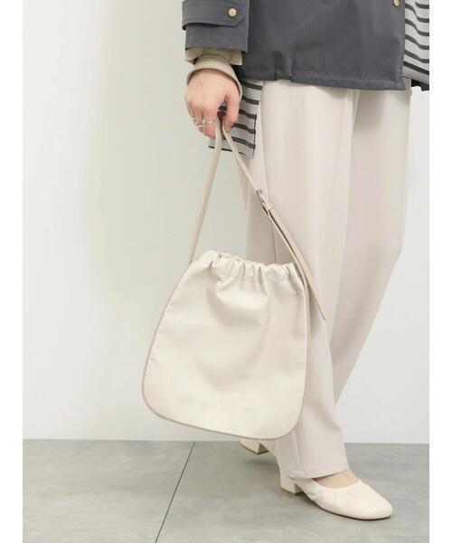 Samansa Mos2 blue(サマンサモスモスブルー)の「ワンハンドルナイロンコンビトート(ハンドバッグ・レディース・ターコイズブルー/ブラック/ライトベージュ・F)」の13枚目の写真