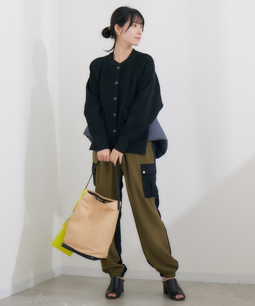 KATHARINE ROSS（キャサリンロス）の「【KATHARINE ROSS】テープデザインイージーカーゴパンツ（カーゴパンツ・レディース・ブラック/カーキ・MEDIUM）」の4枚目の写真