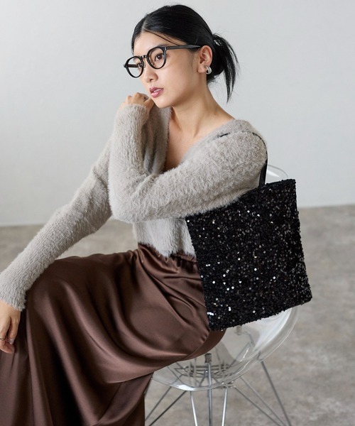 &Robu.（アンドロブ）の「スパンコールトートバッグ お呼ばれ 結婚式 / 大きめ /サブバッグ（トートバッグ・レディース・シルバー/ブラック/グレー/ベージュ・FREE）」の21枚目の写真