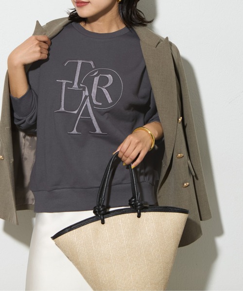 LARUTA(ラルータ)の「【LARUTA】厚盛り刺繍裏毛プルオーバー(Tシャツ/カットソー・レディース・ライトベージュ/オフホワイト/チャコールグレー・FREE)」の1枚目の写真