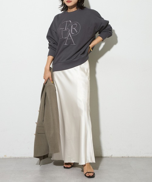 LARUTA(ラルータ)の「【LARUTA】厚盛り刺繍裏毛プルオーバー(Tシャツ/カットソー・レディース・ライトベージュ/オフホワイト/チャコールグレー・FREE)」の16枚目の写真