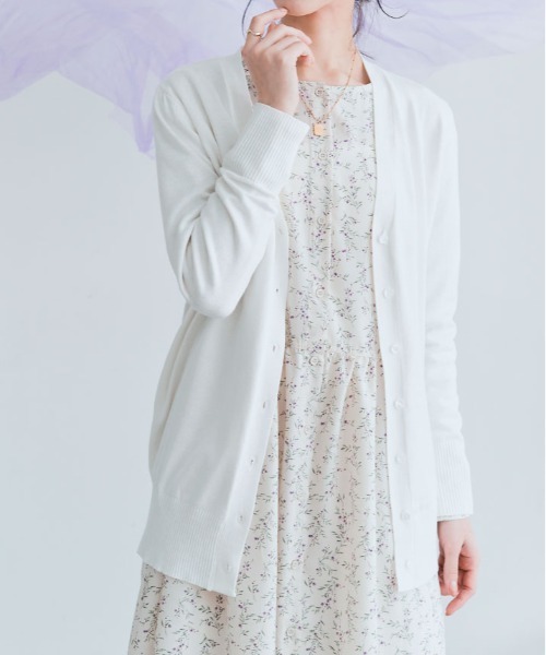 kirakiraShop（キラキラショップ）の「Vネック ロング ベーシック ニット カーディガン（カーディガン/ボレロ・レディース・アイボリー/杢グレー/オフホワイト/チャコール/ネイビー/レッド/ブラック/ベージュ/ダークグリーン/ライトブルー/ブルー/ラベンダー・FREE）」の14枚目の写真