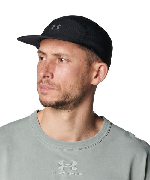 UNDER ARMOUR（アンダーアーマー）の「UAアイソチル アーマーベント キャンパーキャップ（トレーニング/メンズ）（キャップ・メンズ・ブラック・ONESIZE）」の3枚目の写真