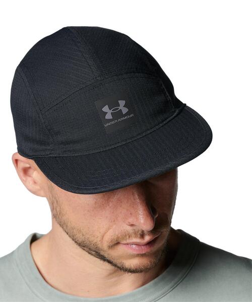 UNDER ARMOUR（アンダーアーマー）の「UAアイソチル アーマーベント キャンパーキャップ（トレーニング/メンズ）（キャップ・メンズ・ブラック・ONESIZE）」の5枚目の写真