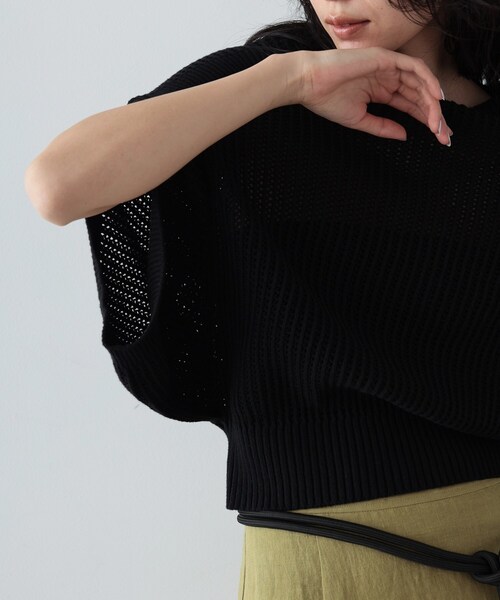 GALLEST（ギャレスト）の「◆メッシュケープニット（ニット/セーター・レディース・ブラック/ホワイト系/ベージュ・38）」の6枚目の写真