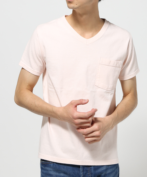 Goodwear(Since1983)(グッドウェア)の「GOOD WEAR / グッドウエア: V-Neck Pocket Tee Slim WHT Tシャツ #(Tシャツ/カットソー・メンズ・ボルドー/ホワイト/ピンク/バーガンディー/アイボリー/ライトブルー/ネイビー/オレンジ/ブルー系その他/ブラック/サックスブルー/チャコールグレー/グリーン/グレー・LARGE/SMALL/X-LARGE/MEDIUM)」の13枚目の写真