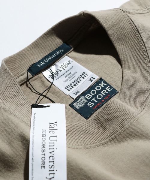 SUNNY SPORTS(サニースポーツ)の「The BOOK STORE / ザブックストア YALE LOGO SS TEE イエール大学ロゴTシャツ(Tシャツ/カットソー・メンズ・サンドベージュ/チャコールグレー/オリーブ系・MEDIUM/LARGE/X-LARGE/SMALL)」の7枚目の写真