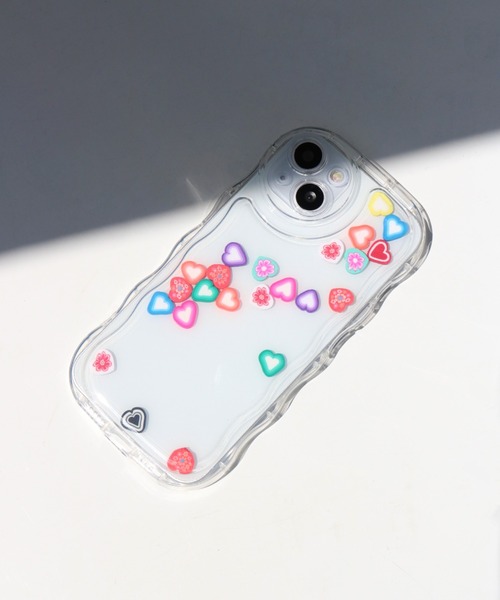 macaroni edge（マカロニエッジ）の「〈macaroni edge/マカロニエッジ〉アクスタ クリアカラー ウェーブ iPhoneケース(iPhoneSE/12/13/13pro/14/14pro/15/15pro/16/16Pro)（スマホケース/カバー・レディース・ホワイト/ブラック・iPhone 7/8/SE(第2/第3世代)/iPhone 12/iPhone 13/iPhone 13 Pro/iPhone 14/iPhone 14 Pro/iPhone 15 Pro/iPhone 15/iPhone 16 Pro/iPhone 16）」の5枚目の写真