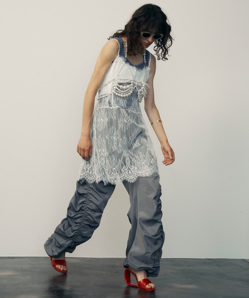 uyu.（ウユ）の「チュールドッキングレースキャミソール（ワンピース・レディース・ブラック/ホワイト・FREE）」の7枚目の写真