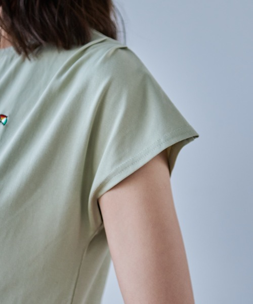 Arnold Palmer(アーノルドパーマー)の「アシメ 前結び Tシャツ(Tシャツ/カットソー・レディース・ブラック/ライトカーキ/ホワイト・L/M/S)」の6枚目の写真