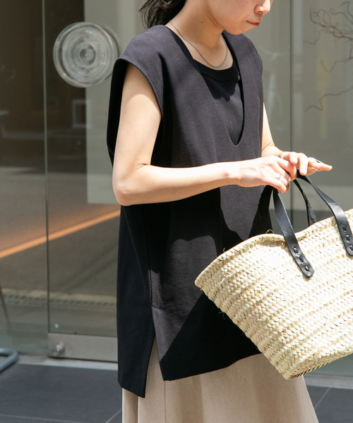 FORK&SPOON(フォークアンドスプーン)の「FORK&SPOON ジャガードVネックプルオーバー(ベスト・レディース・ブラック/アイボリー・1)」の4枚目の写真