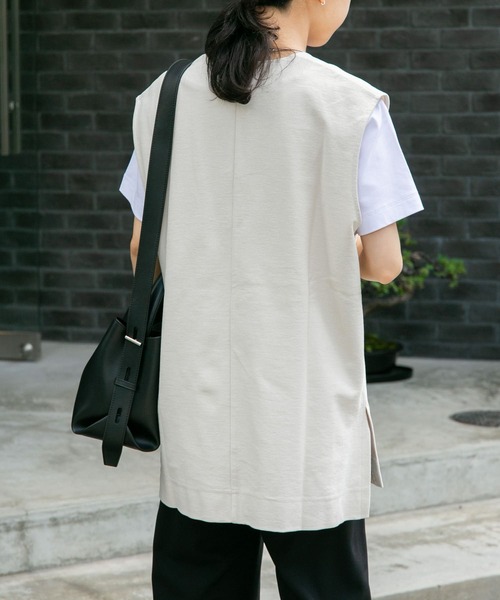 FORK&SPOON(フォークアンドスプーン)の「FORK&SPOON ジャガードVネックプルオーバー(ベスト・レディース・ブラック/アイボリー・1)」の12枚目の写真