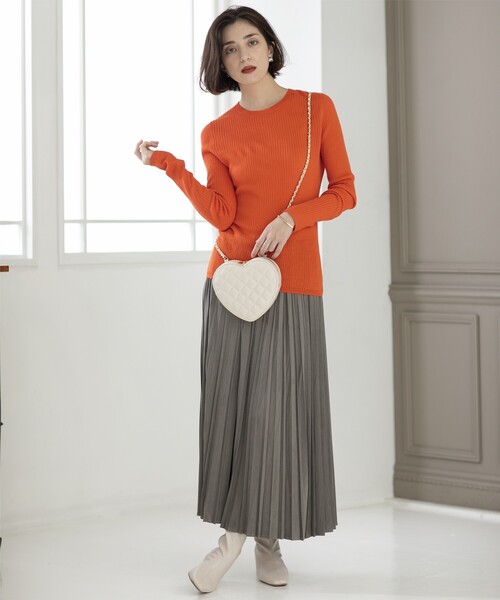 OPAQUE.CLIP（オペークドットクリップ）の「《5color》クルーネックシアーリブニット【洗濯機洗い可】（ニット/セーター・レディース・グレー/ブルー/オレンジ/グリーン系/ブラック・40/38/42）」の6枚目の写真