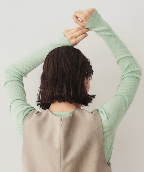 OPAQUE.CLIP（オペークドットクリップ）の「《5color》クルーネックシアーリブニット【洗濯機洗い可】（ニット/セーター・レディース・グレー/ブルー/オレンジ/グリーン系/ブラック・40/38/42）」の22枚目の写真