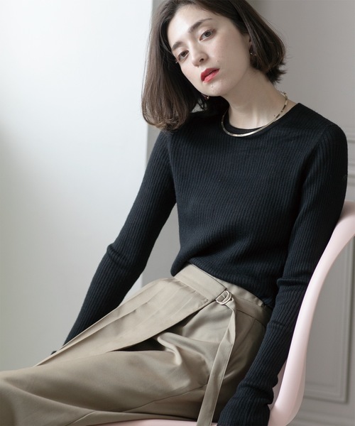 OPAQUE.CLIP（オペークドットクリップ）の「《5color》クルーネックシアーリブニット【洗濯機洗い可】（ニット/セーター・レディース・グレー/ブルー/オレンジ/グリーン系/ブラック・40/38/42）」の2枚目の写真